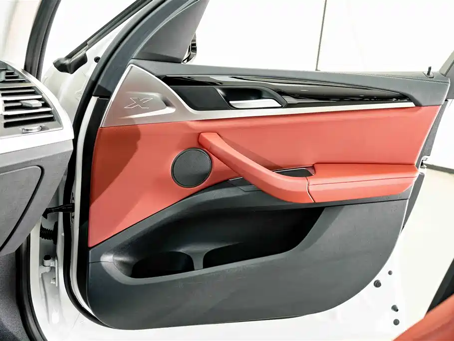 BMW X3 — миниатюра 15
