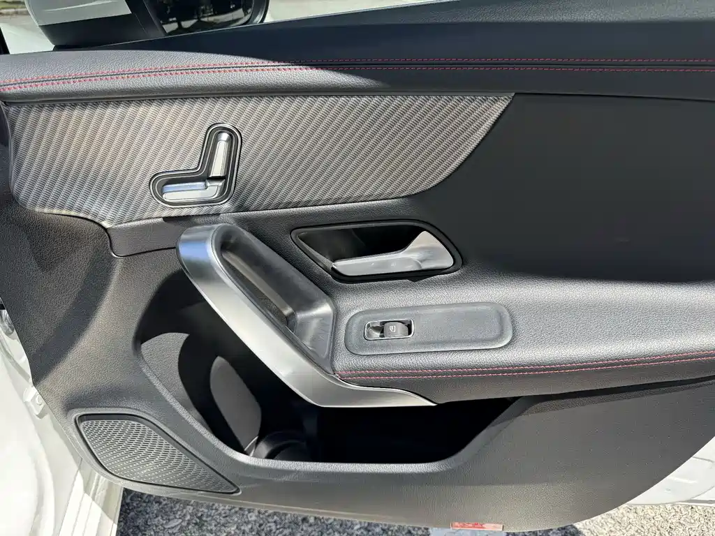 Mercedes-Benz A-Class — миниатюра 19