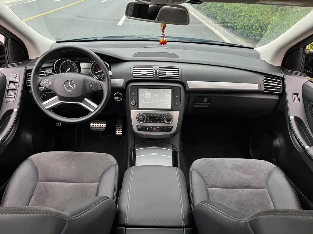 Mercedes-Benz R-Class — миниатюра 18