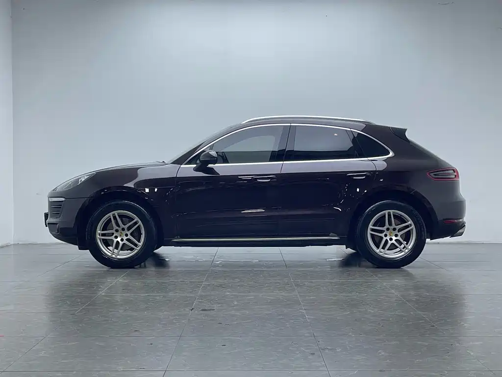 Porsche Macan — миниатюра 8