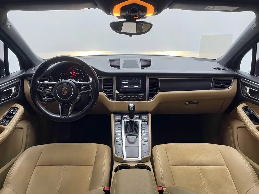 Porsche Macan — миниатюра 17