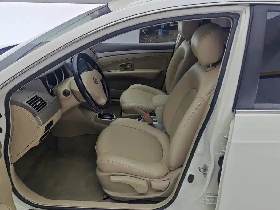 Nissan Sylphy — миниатюра 9