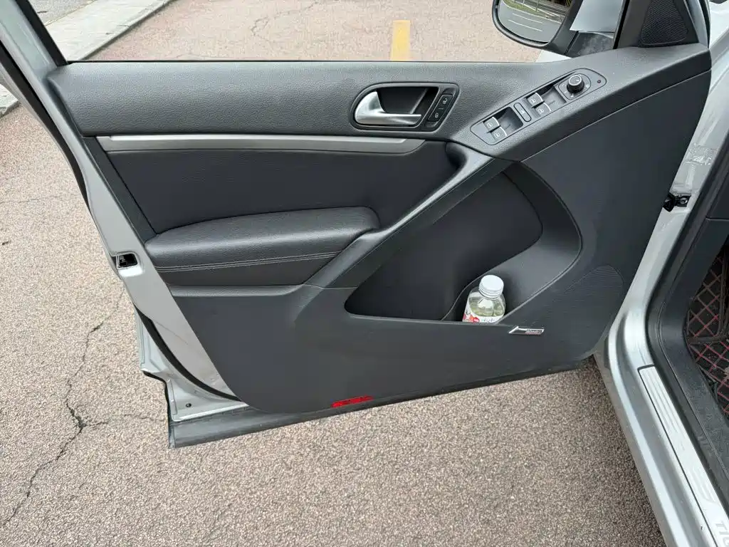 Volkswagen Tiguan — миниатюра 6