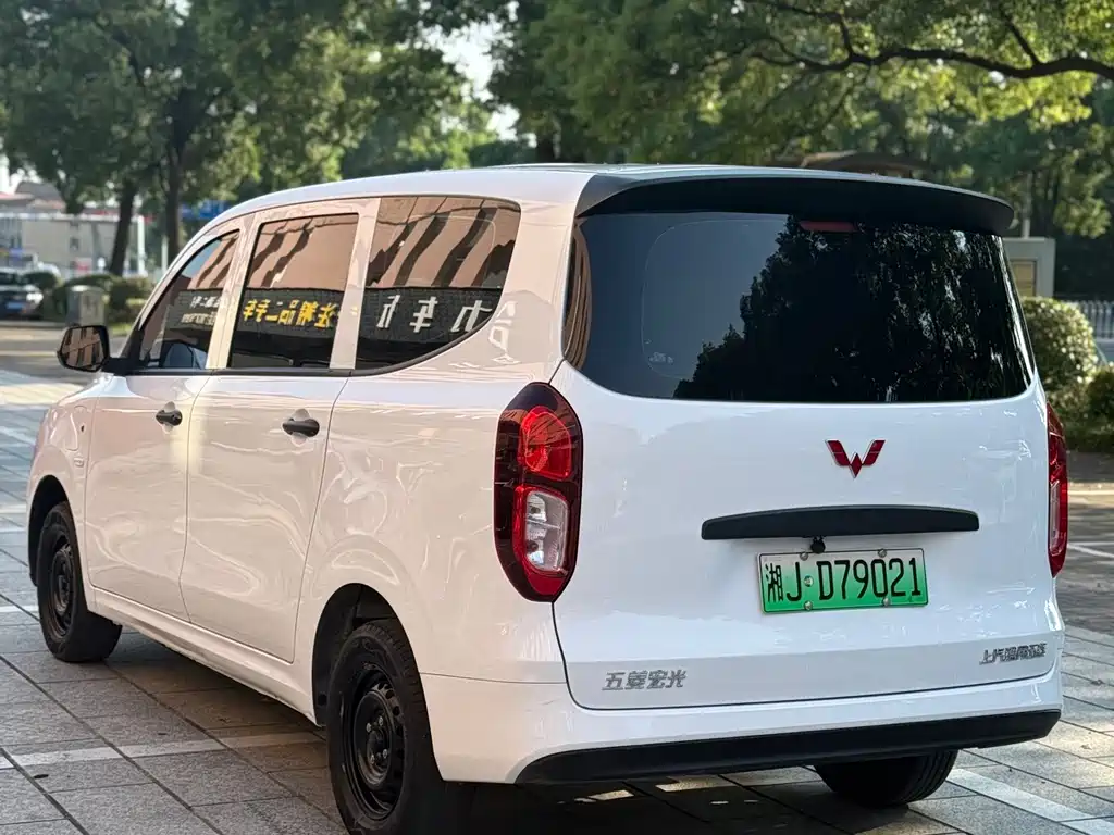 Wuling Hongguang EV — миниатюра 9