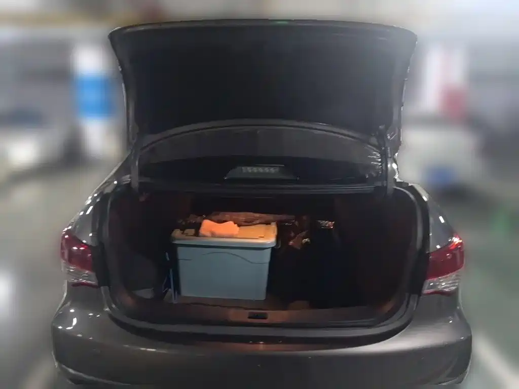 Nissan Sylphy — миниатюра 10