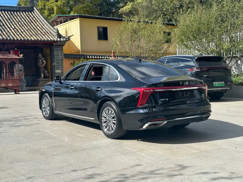 Hongqi Hongqi H5 — миниатюра 12