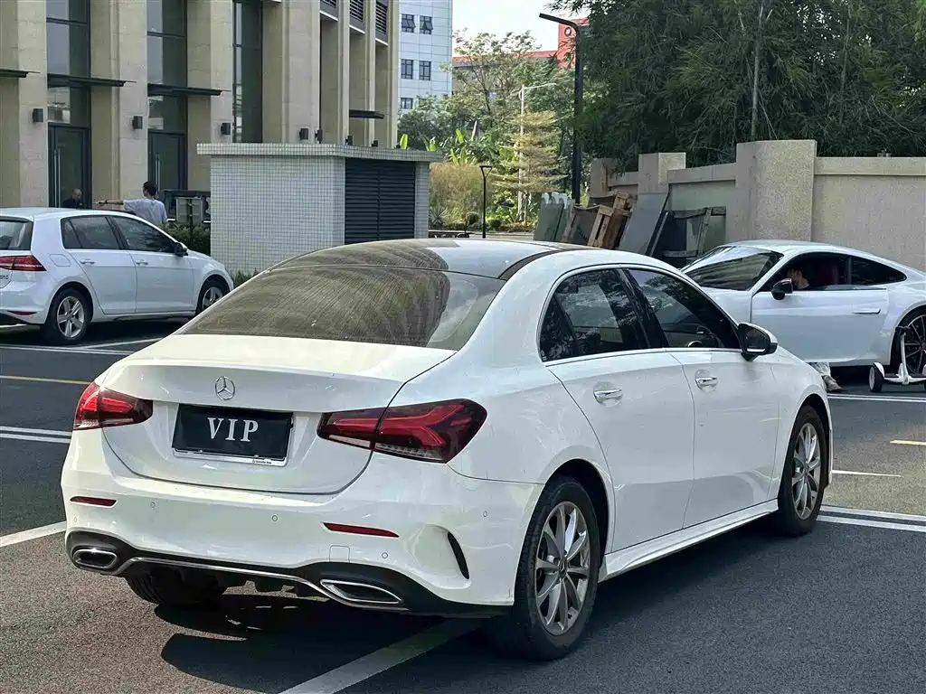 Mercedes-Benz A-Class — миниатюра 6
