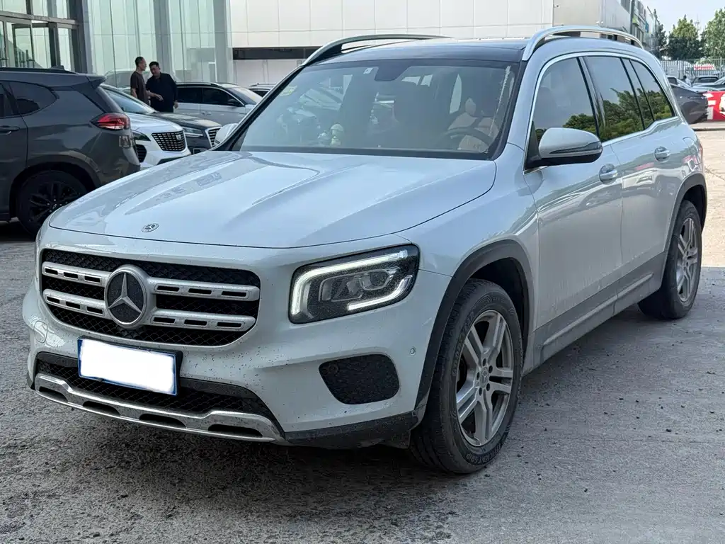 Купить Mercedes-Benz GLB