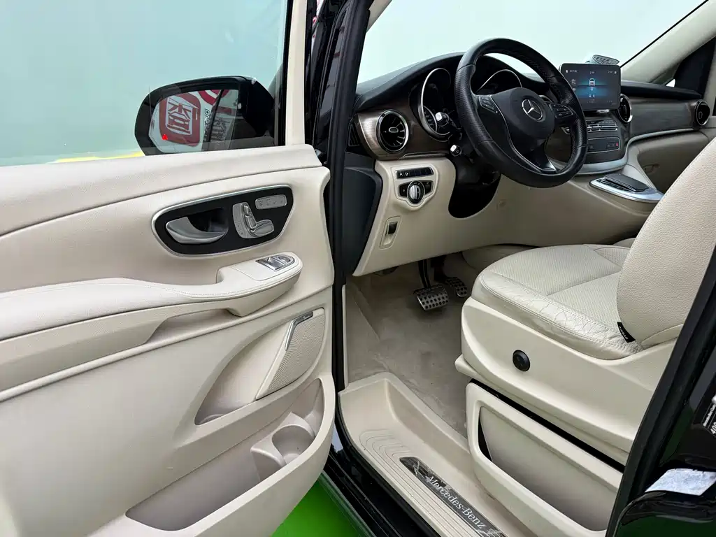 Mercedes-Benz V-Class V 2021 V 260 L Luxury
