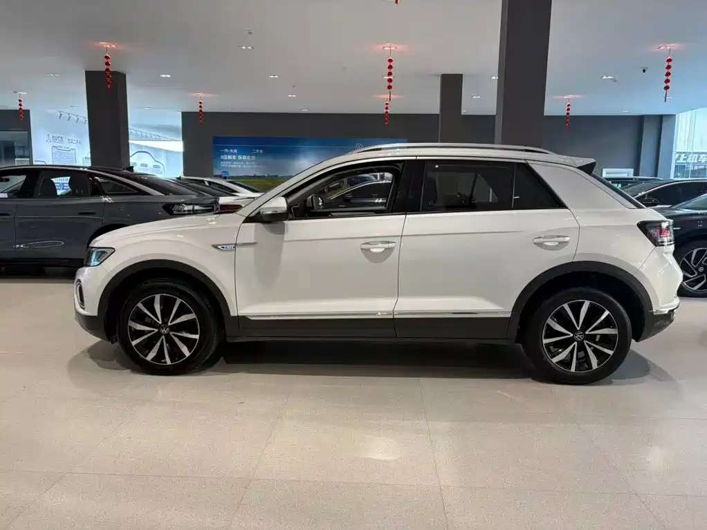 Volkswagen T-Roc — миниатюра 15