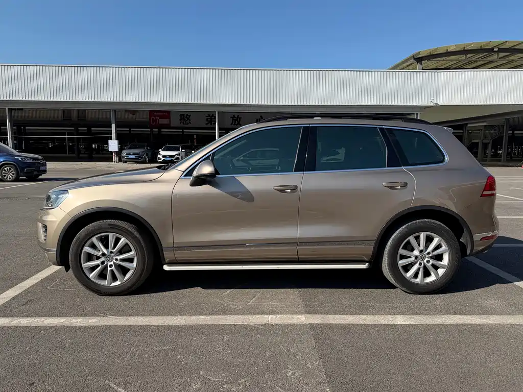 Volkswagen Touareg — миниатюра 3