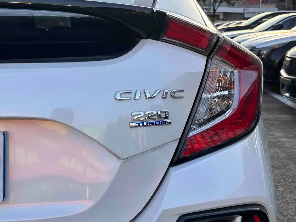 Honda Civic — миниатюра 8
