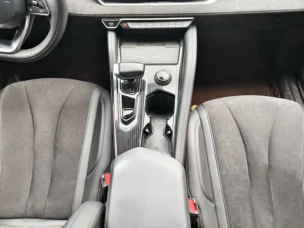 Geely Xingyue L — миниатюра 6
