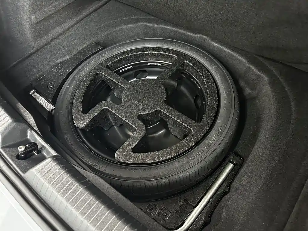 Volkswagen Golf — миниатюра 24