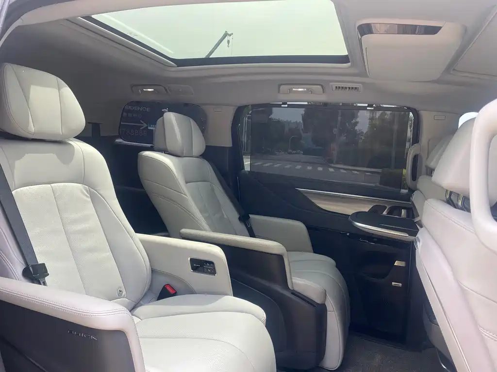 Buick GL8 2025 Premium