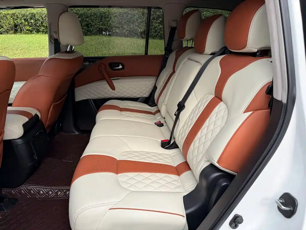 Nissan Patrol — миниатюра 12