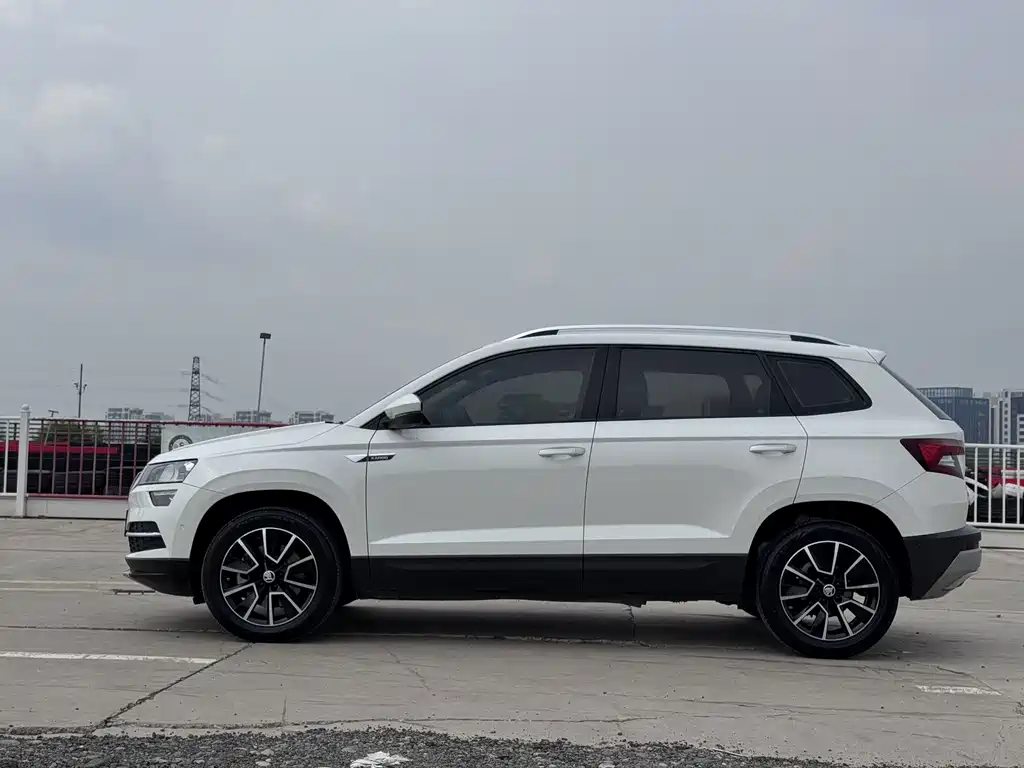 Skoda Karoq — миниатюра 13