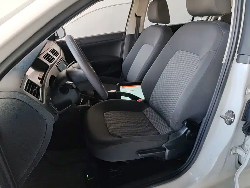 Volkswagen Santana — миниатюра 15