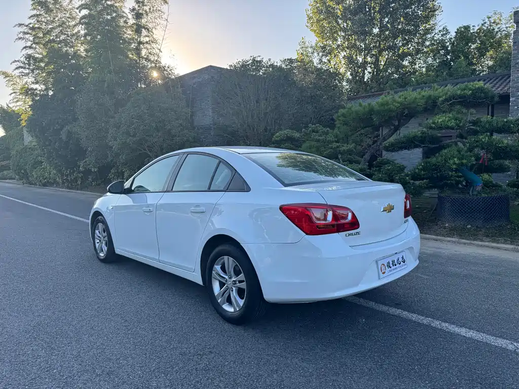 Chevrolet Cruze — миниатюра 3