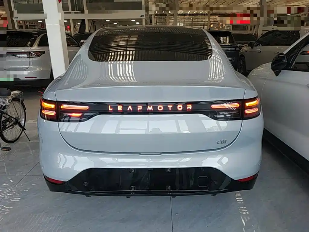Leapmotor Leapmotor C01 — миниатюра 6