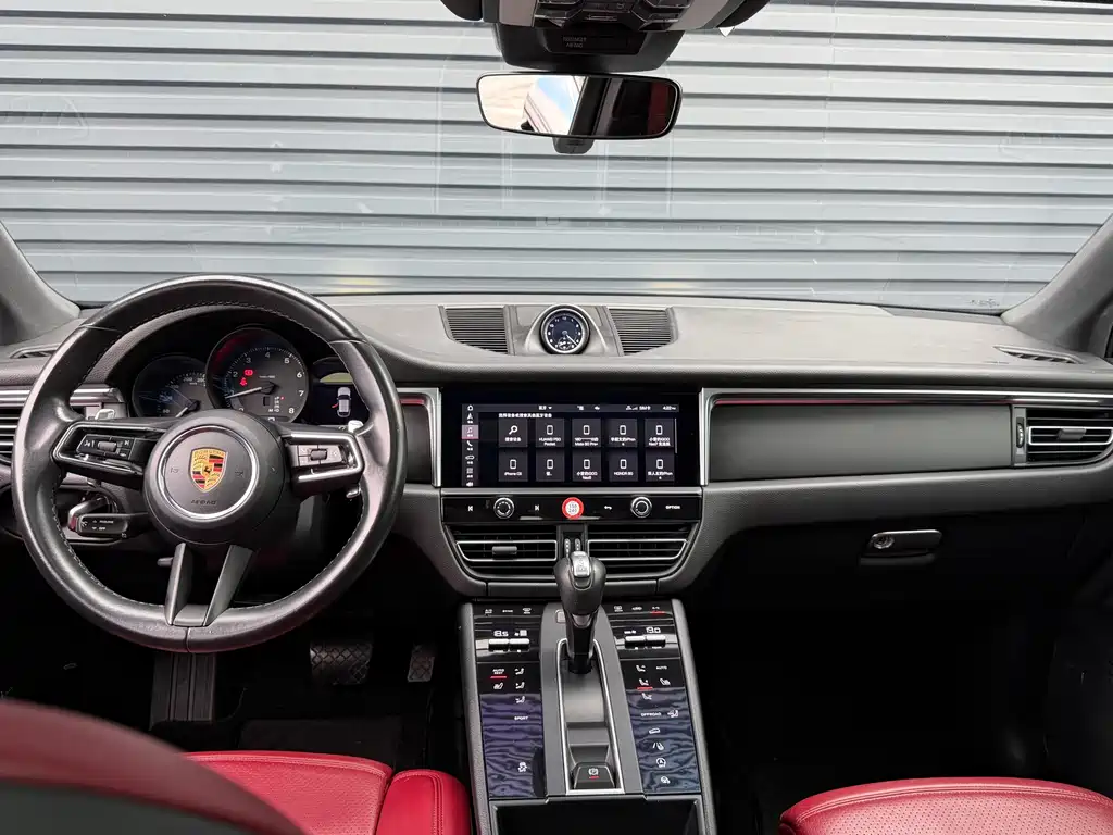 Porsche Macan — миниатюра 11