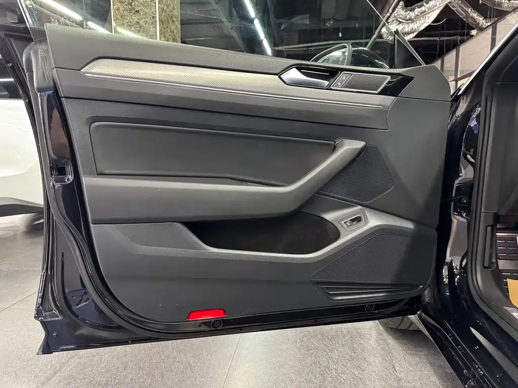 Volkswagen CC — миниатюра 6