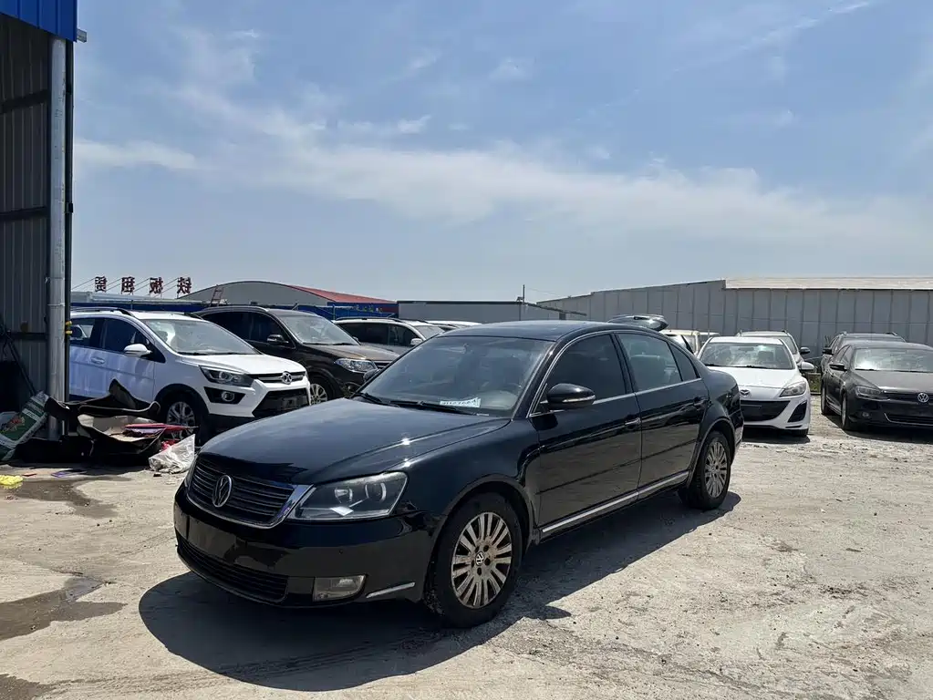 Volkswagen Passat Lingyu 2012