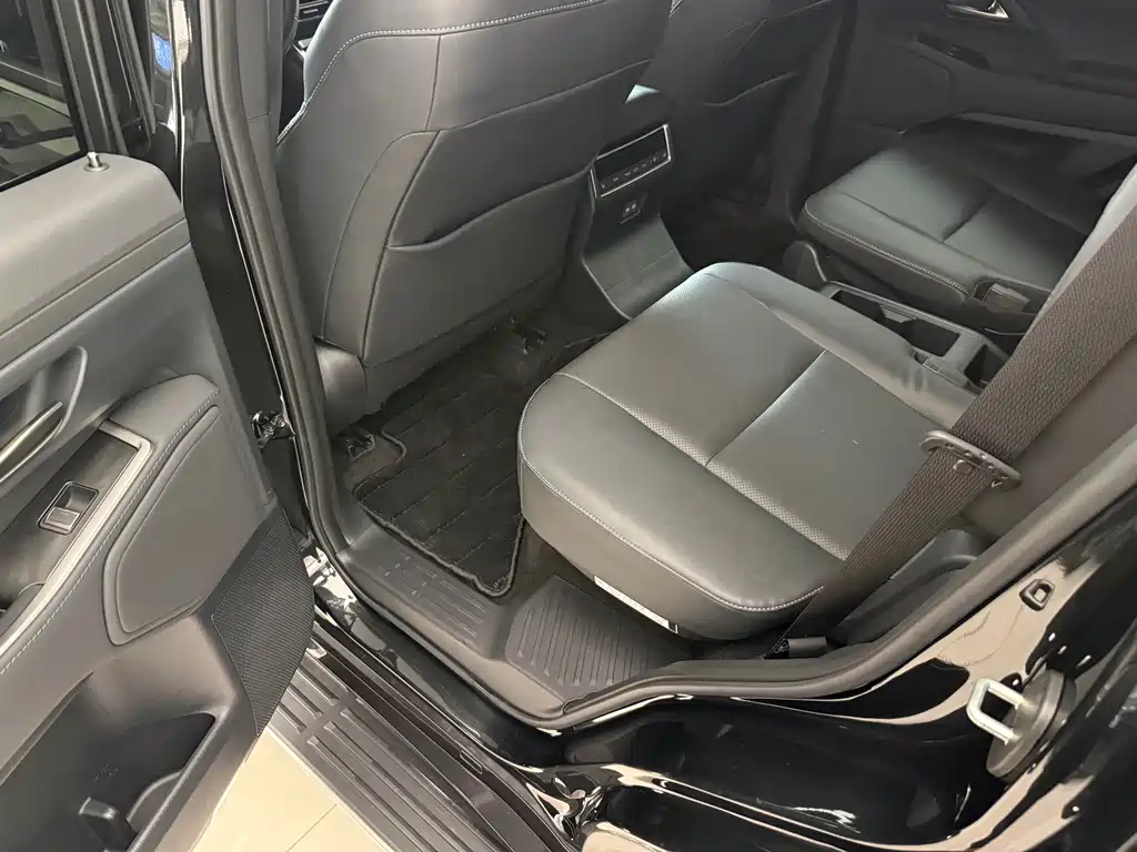 Lexus GX — миниатюра 14