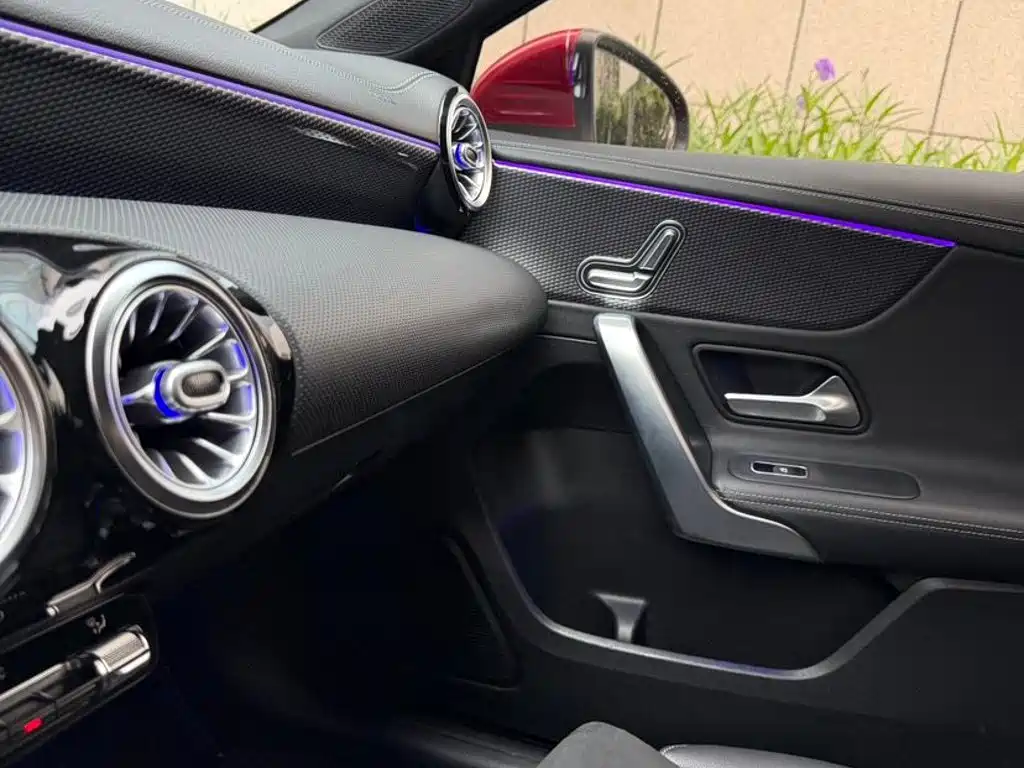 Mercedes-Benz A-Class — миниатюра 11