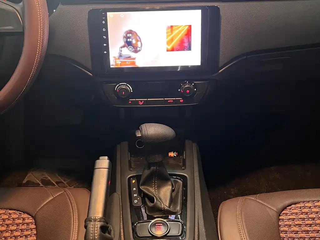 Qoros Qoros 3 — миниатюра 6