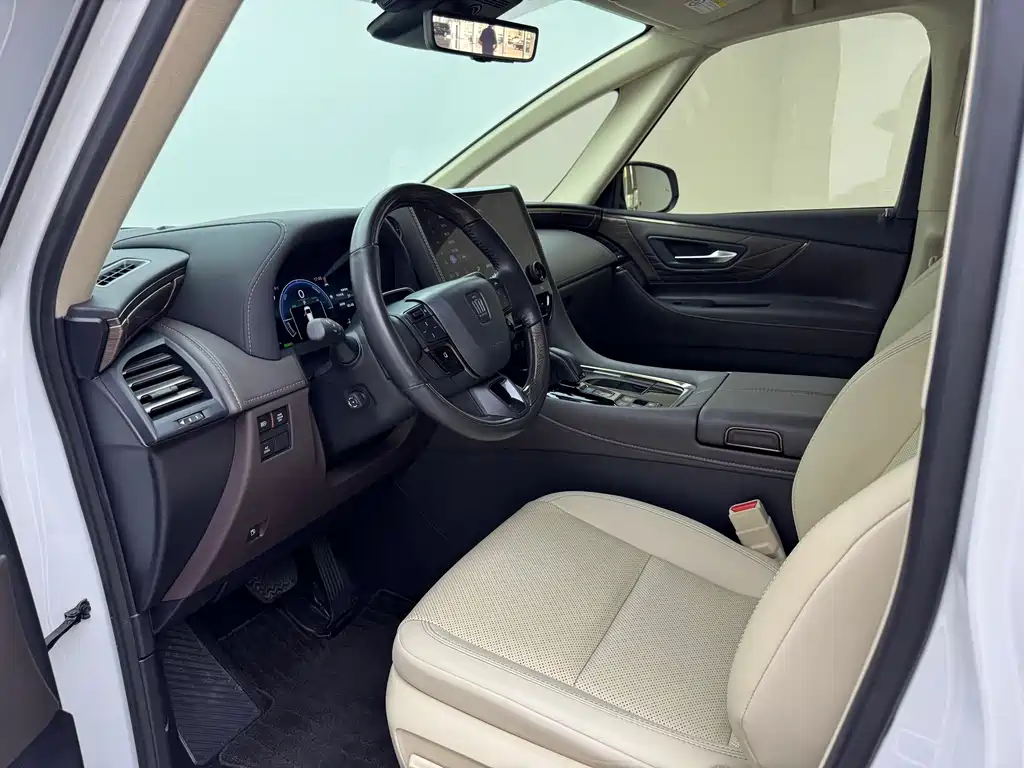 Toyota Vellfire — миниатюра 4