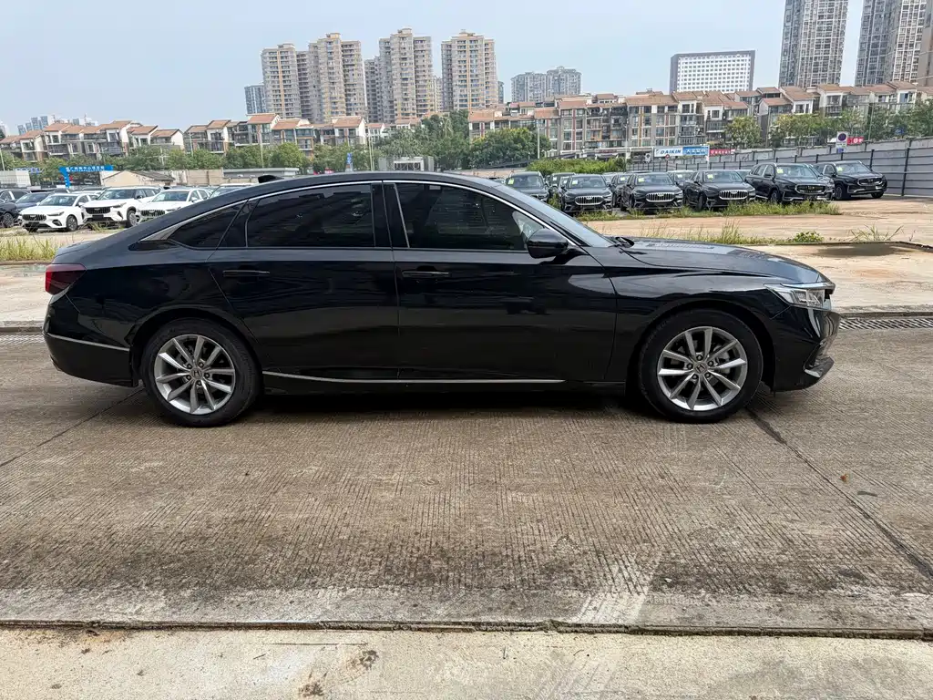 Honda Accord — миниатюра 4