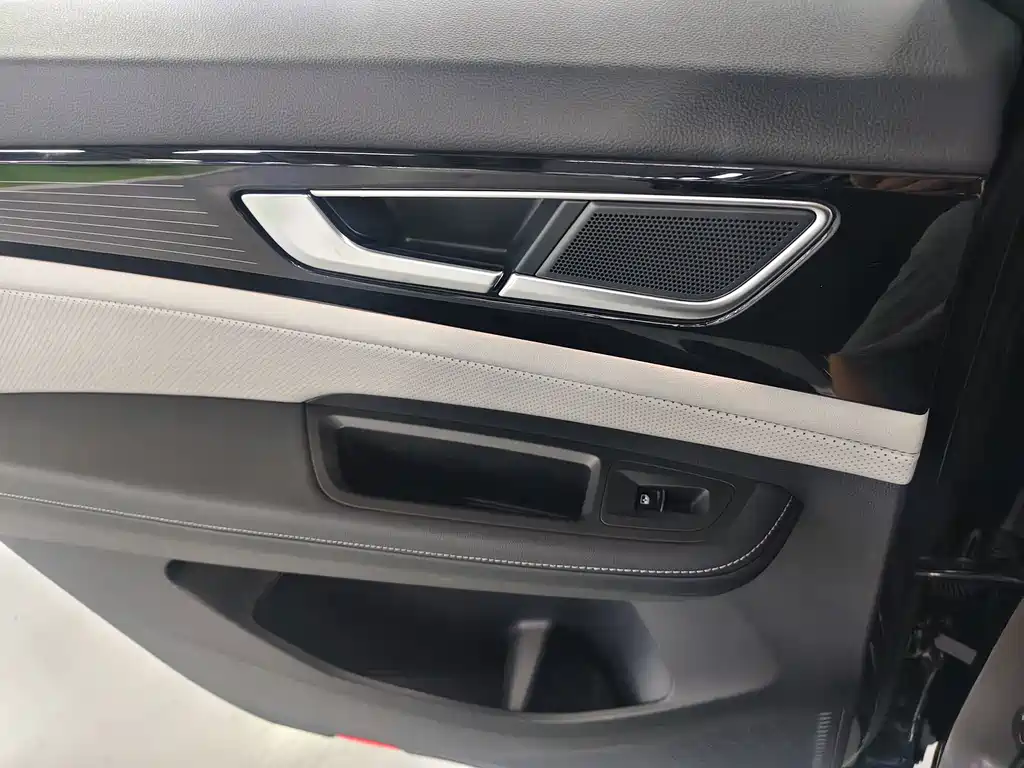 Volkswagen Teramont — миниатюра 9