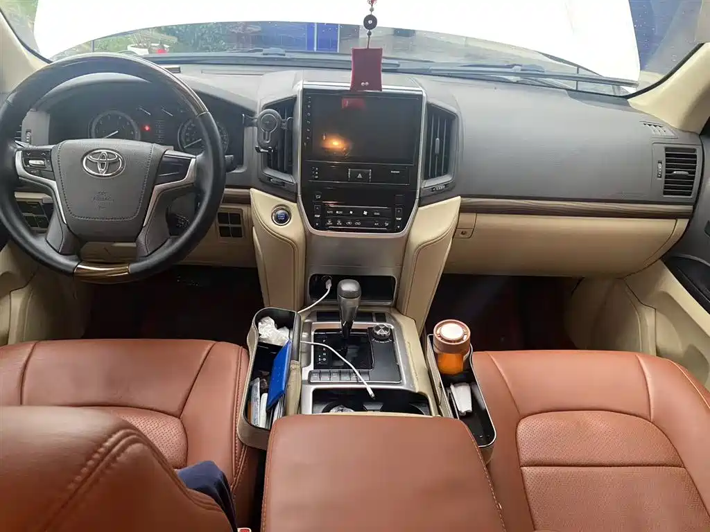 Toyota Land Cruiser 2016 4.0L AT