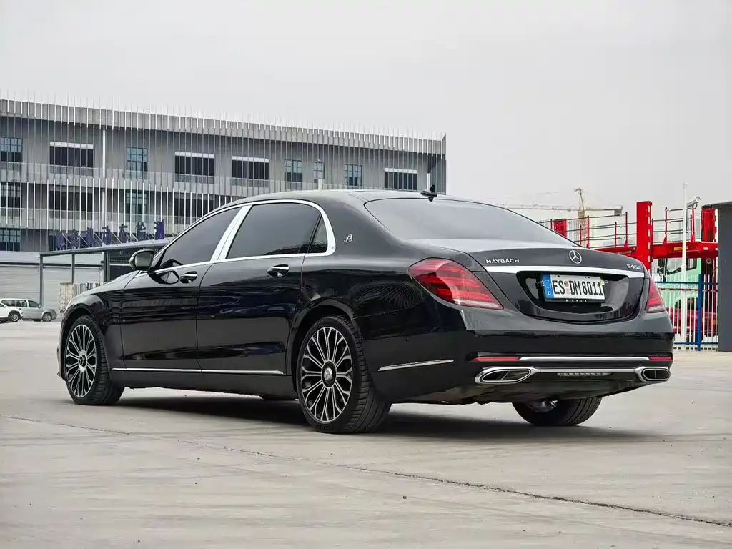 Mercedes-Benz S-Class — миниатюра 7