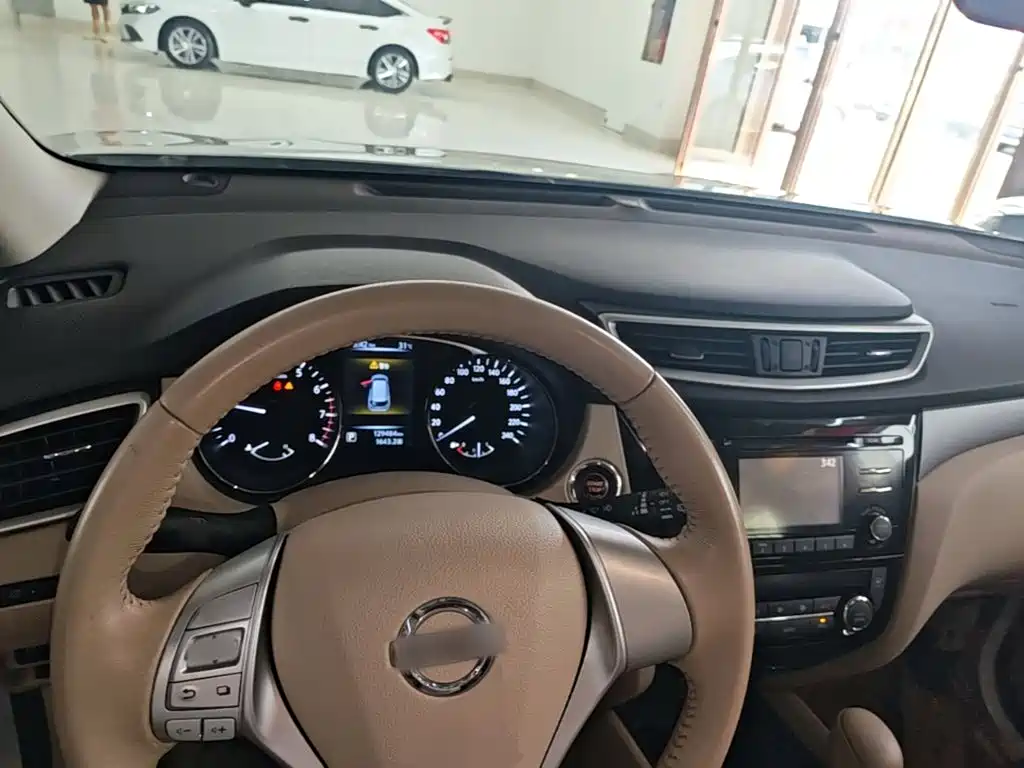 Nissan X-Trail — миниатюра 10