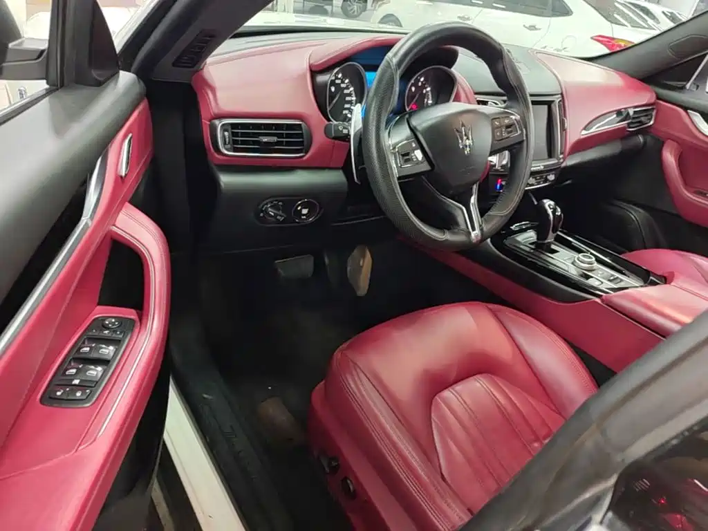 Maserati Levante — миниатюра 16