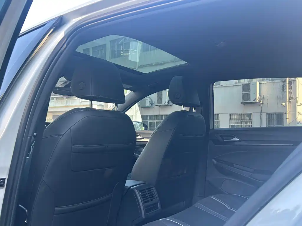 Volkswagen Golf — миниатюра 15