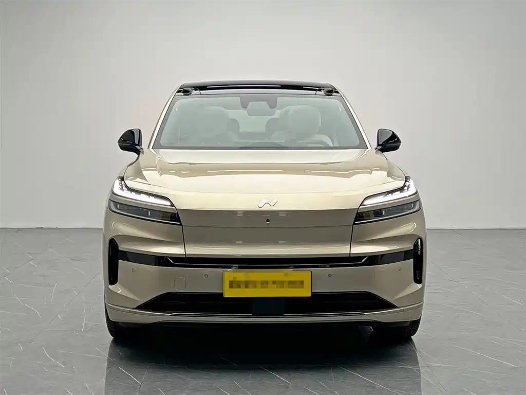 Onvo L90 2025 Max мест