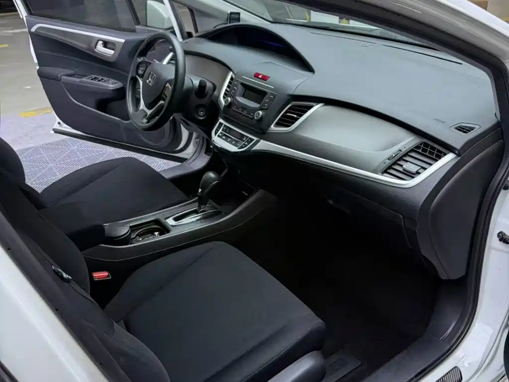 Honda Jade — миниатюра 8