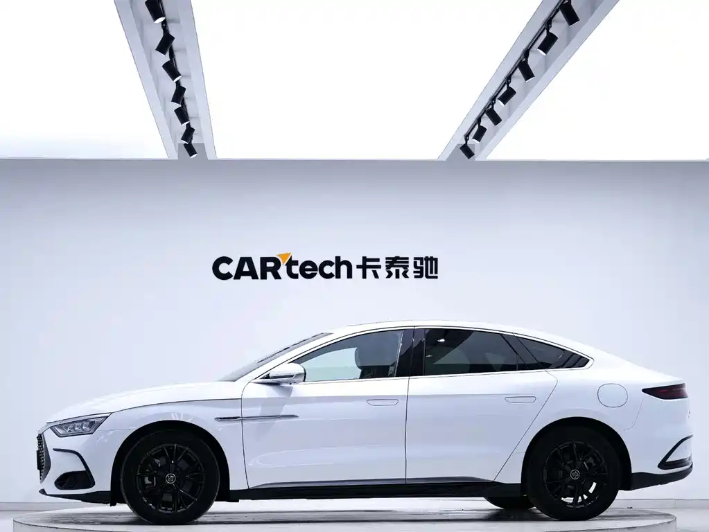 BYD Han — миниатюра 2