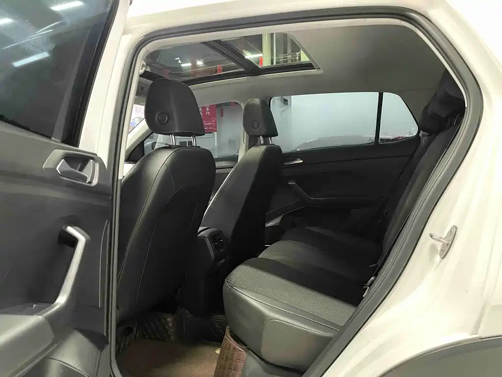 VOLKSWAGEN EXPLORING THE SHADOW