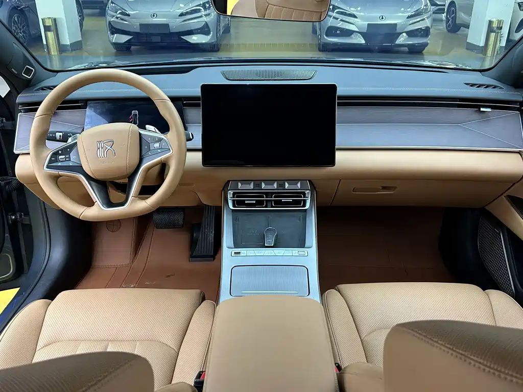 BYD Han L — миниатюра 8