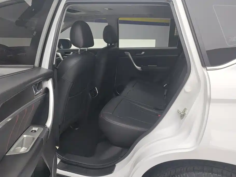 Haval M6 — миниатюра 11