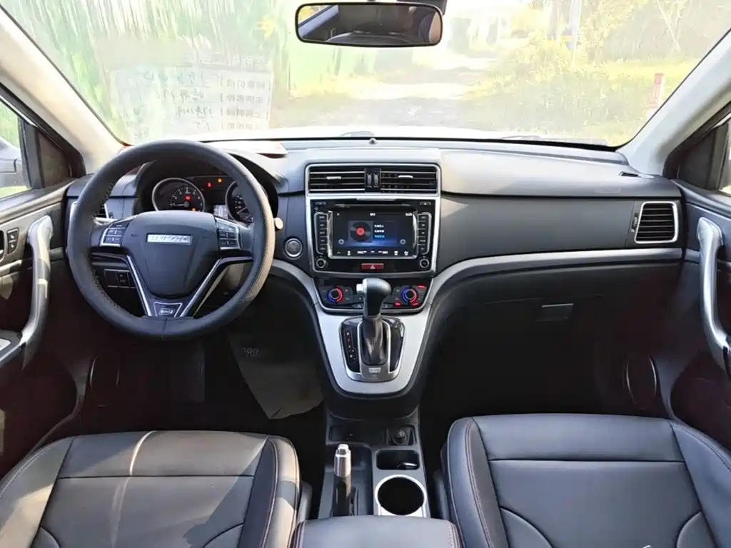 Haval M6 — миниатюра 10