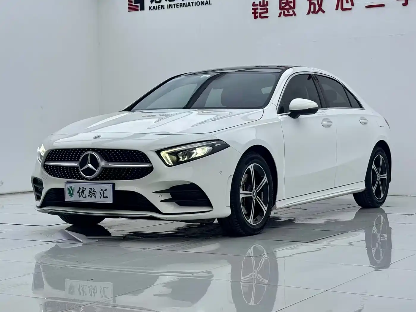 奔驰A级 2023款 A 200 L 时尚型 2023