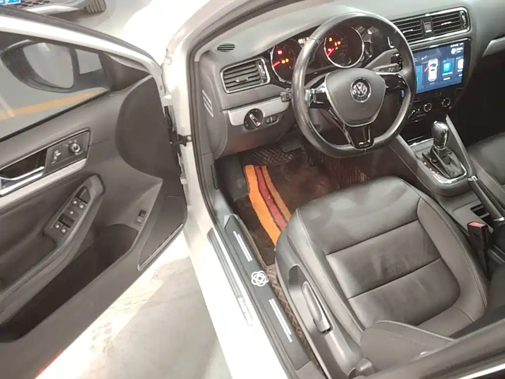 Volkswagen Sagitar — миниатюра 16