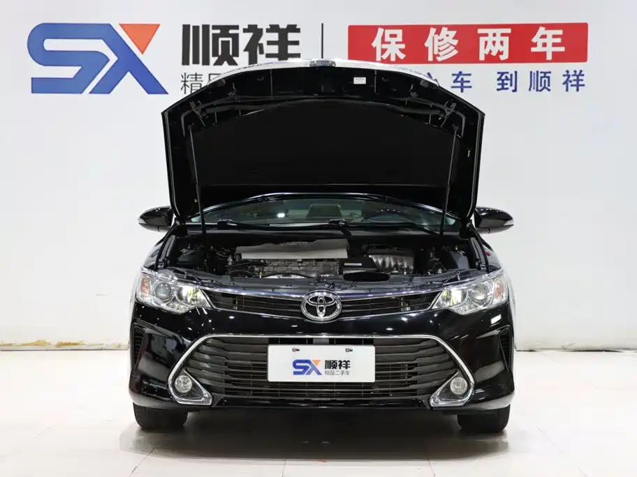 Toyota Camry — миниатюра 18