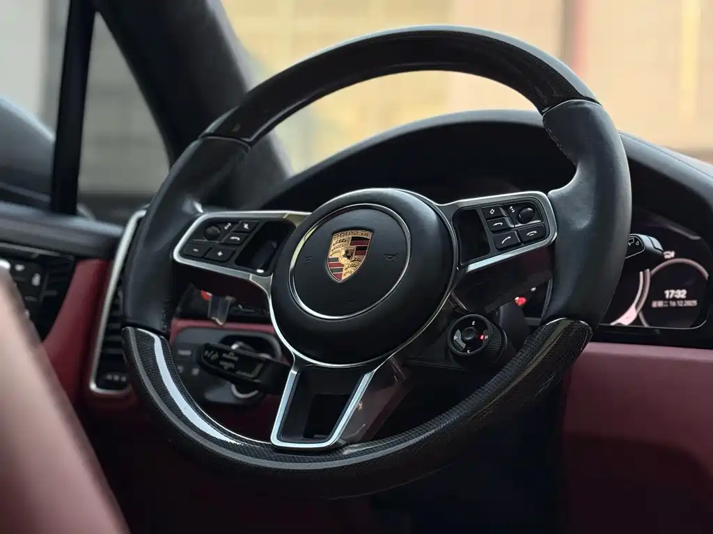 PORSCHE CAYENNE NEW ENERGY