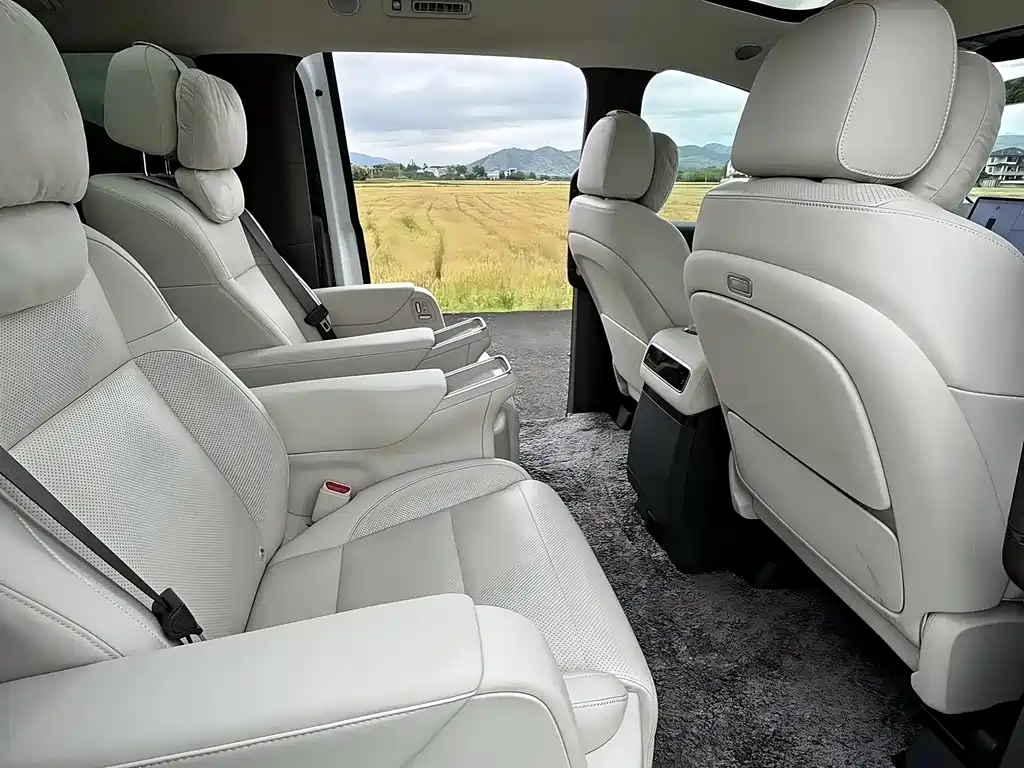 Li Auto Li MEGA — миниатюра 5